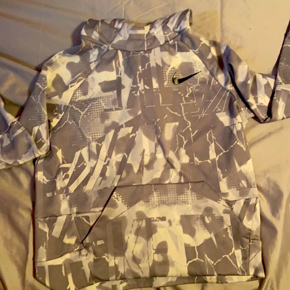 Nike huddie